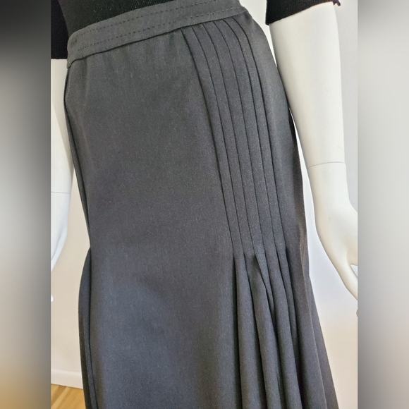 Skirt - Picture 8 of 9